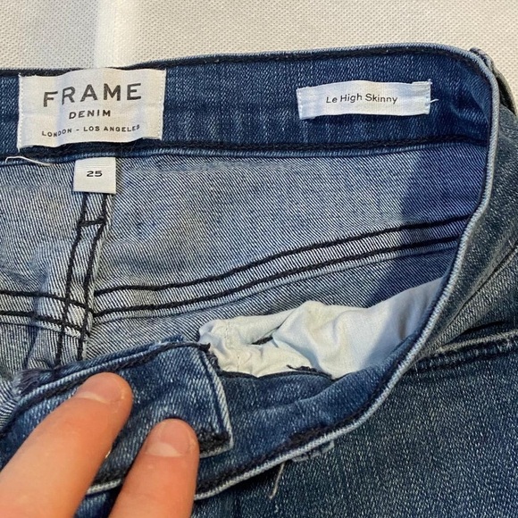 Frame Le High Ripped Skinny Jeans - Picture 4 of 7